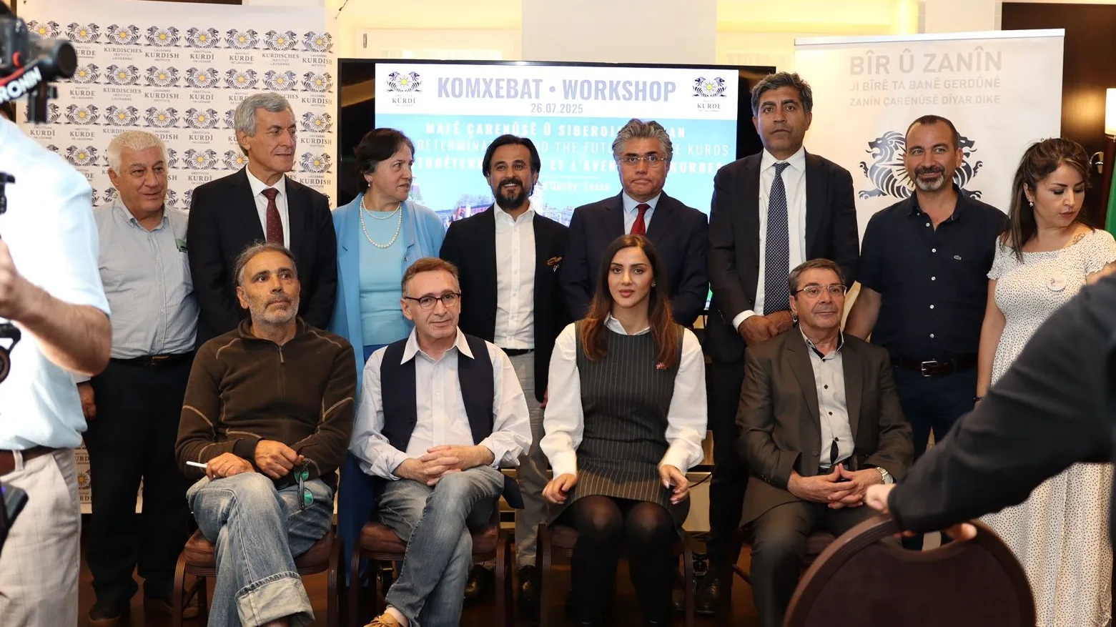Li Lozanê Banga Mafê Çarenûsê: Divê Kurd Qedera Xwe Bi Xwe Dîyar Bikin