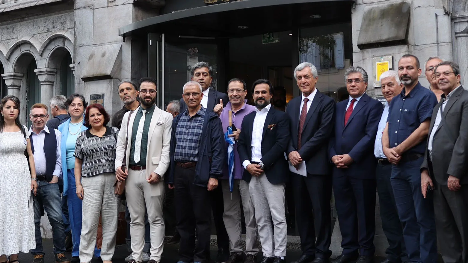 Li Lozanê Banga Mafê Çarenûsê: Yekbûna Kurdan Aştiya Cîranan E